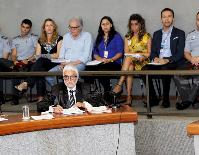 O Relator do processo, Conselheiro Wanderley Ávila, no dia da sessão, em 18/11. Foto: Karina Camargos Coutinho
